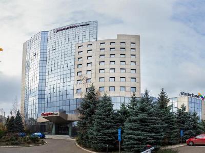 Hampton By Hilton מלון