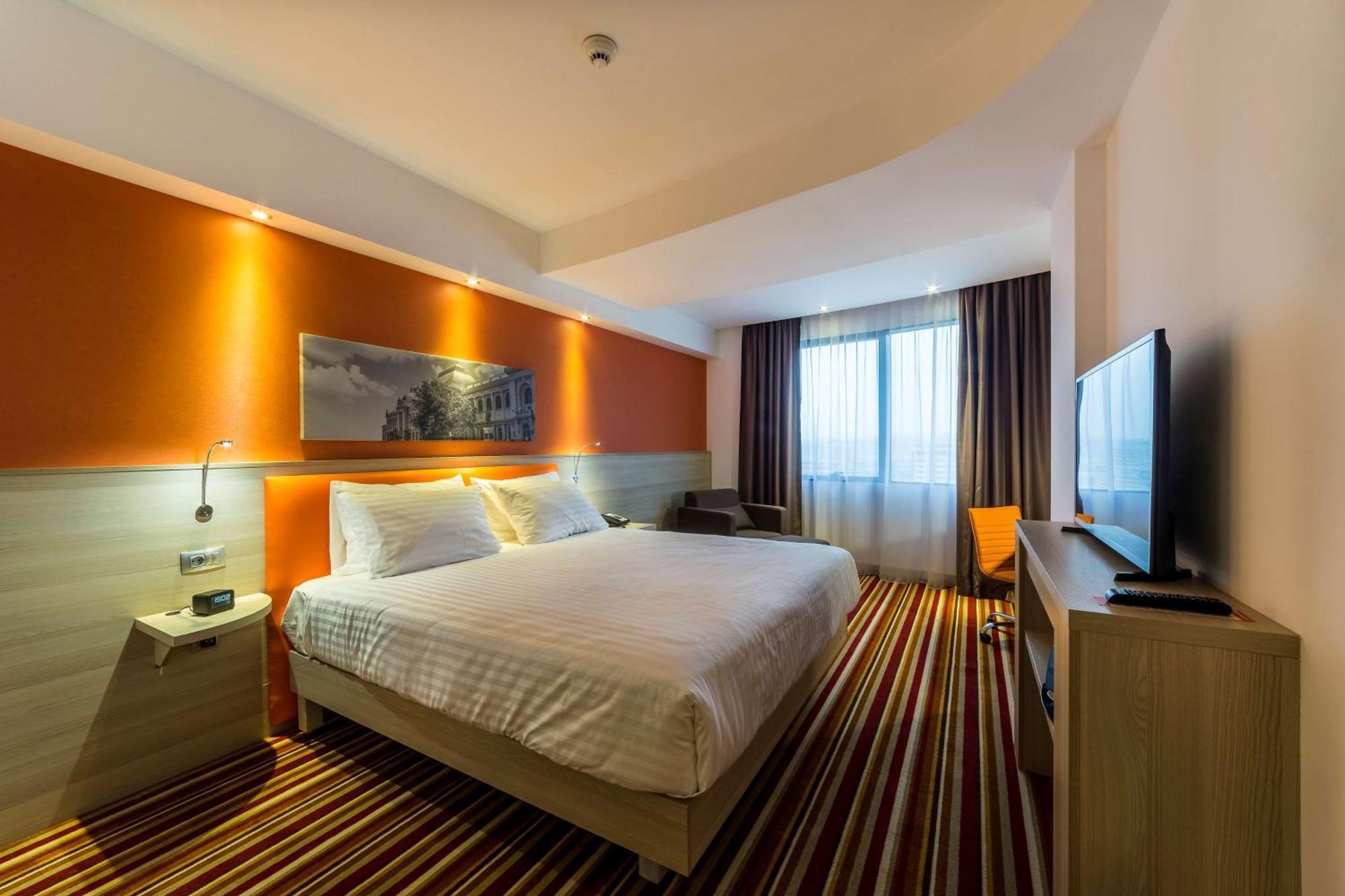 Hampton By Hilton מלון