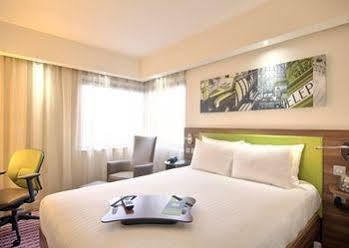 Hampton By Hilton מלון יאשי